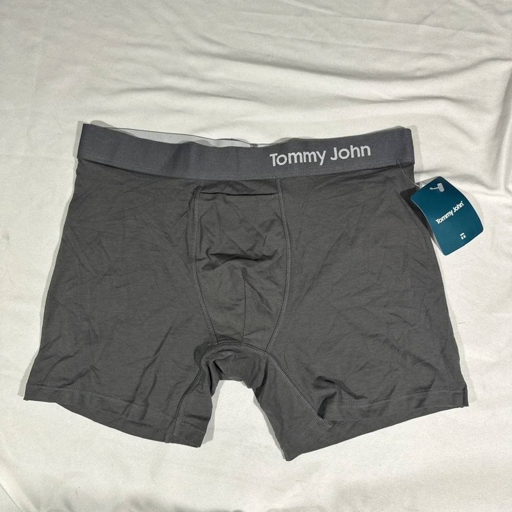 NWT $32 TOMMY JOHN [ medium ] Cool Cotton 4 Inch Boxer Briefs in Iron Grey U1715